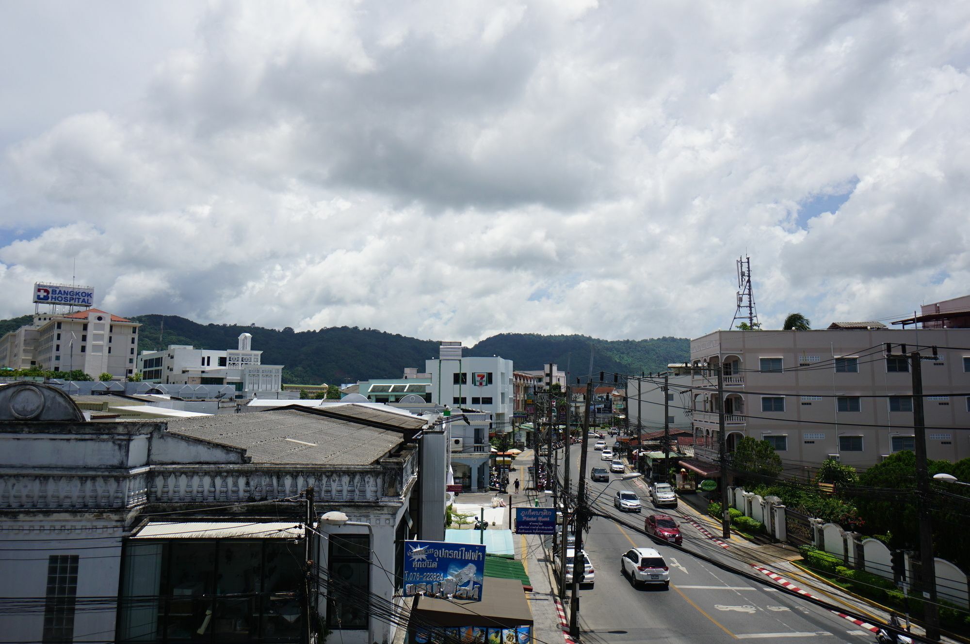 The Auto Place Phuket Exterior foto